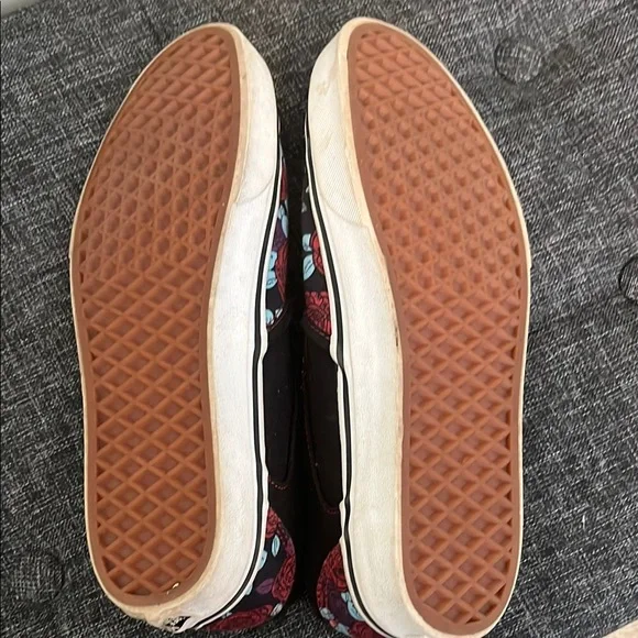 Floral Vans Slip-On Sneakers - Picture 4 of 6